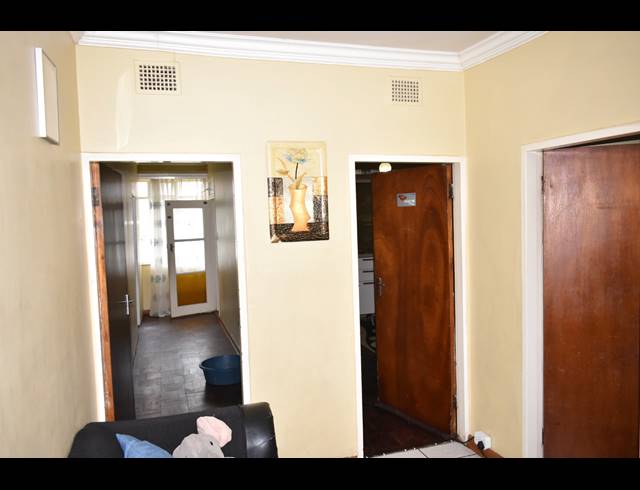 4 BEDROOM APARTMENT FOR SALE IN SUNNYSIDE